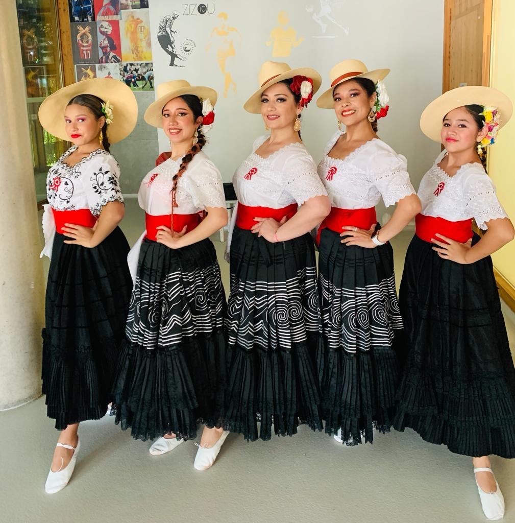 GRUPO ADULTO PARIS-APRENDA MARINERA